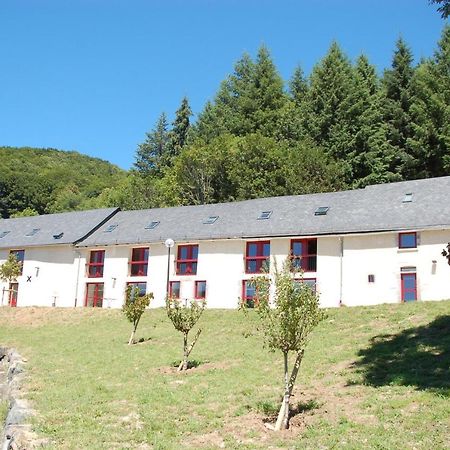 Gîte du Haut Cantal - Meublés avec kitchenette et chambres sans kitchenette Condat  Exterior foto